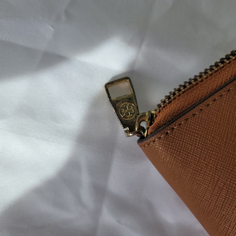 Tory Burch wallet - Picture 7 of 12